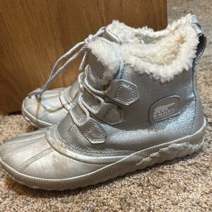 Sorel Silver Rain & Snow Boots Frozen
